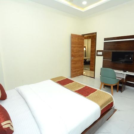 Ānand Hotel Villa Inn מראה חיצוני תמונה