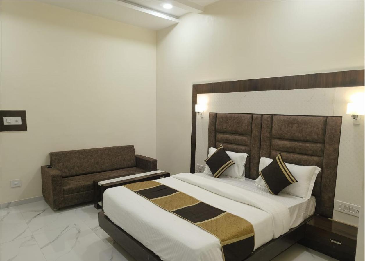 Ānand Hotel Villa Inn מראה חיצוני תמונה