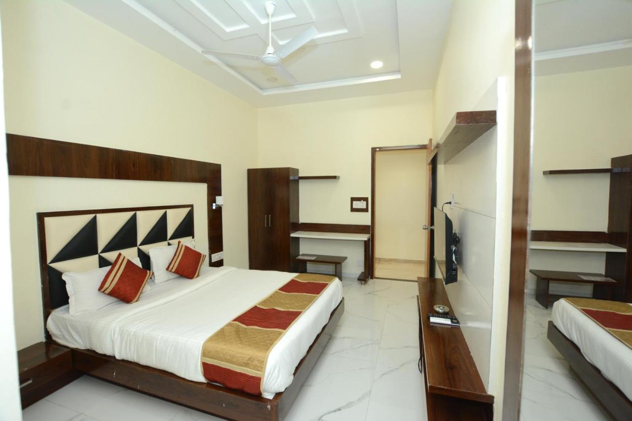 Ānand Hotel Villa Inn מראה חיצוני תמונה